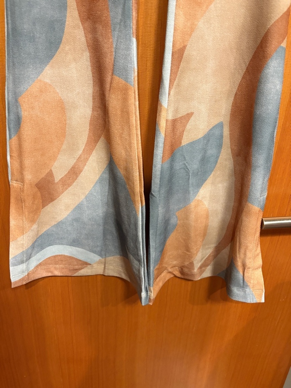 Show Me Your Mumu Maren Bells Abstract Flare Pants - Picture 8 of 8